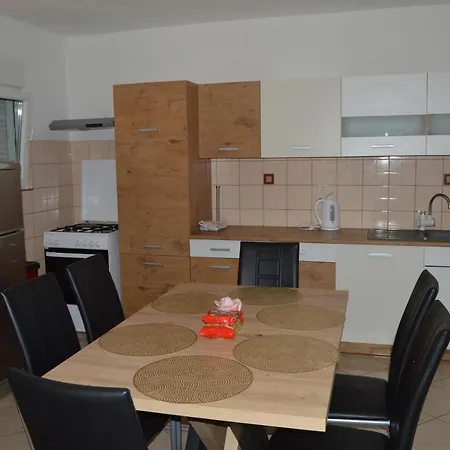 Didi Apartment *